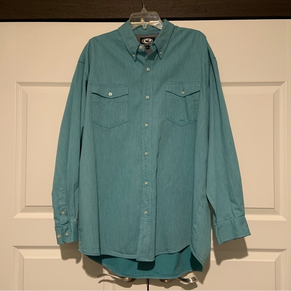 Roper Men’s Long Sleeve Western Style Button Down Shirt.  100% cotton. Size XL